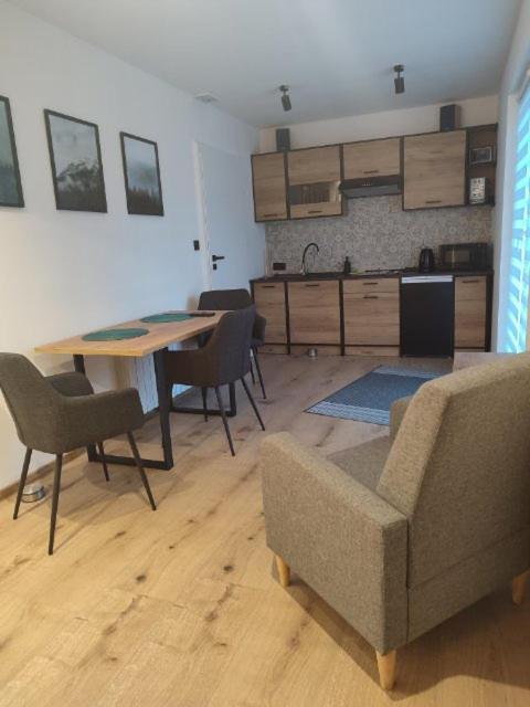 Trzy Kolory Apartment Bielsko-Biala Bagian luar foto